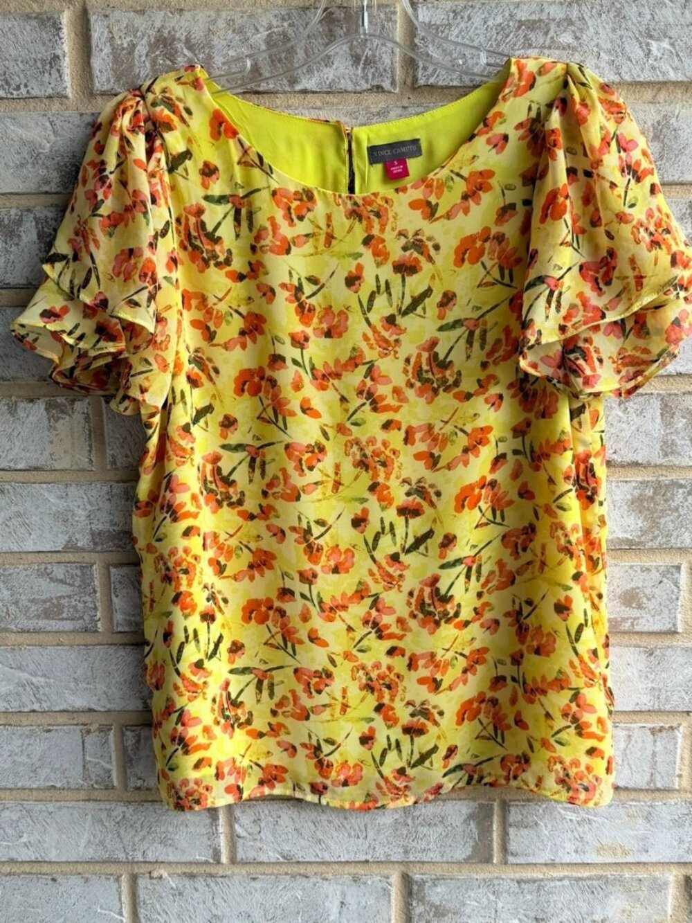 Vince Camuto Colorful Floral Short Flutter Sleeve Round Neck Blouse Size S